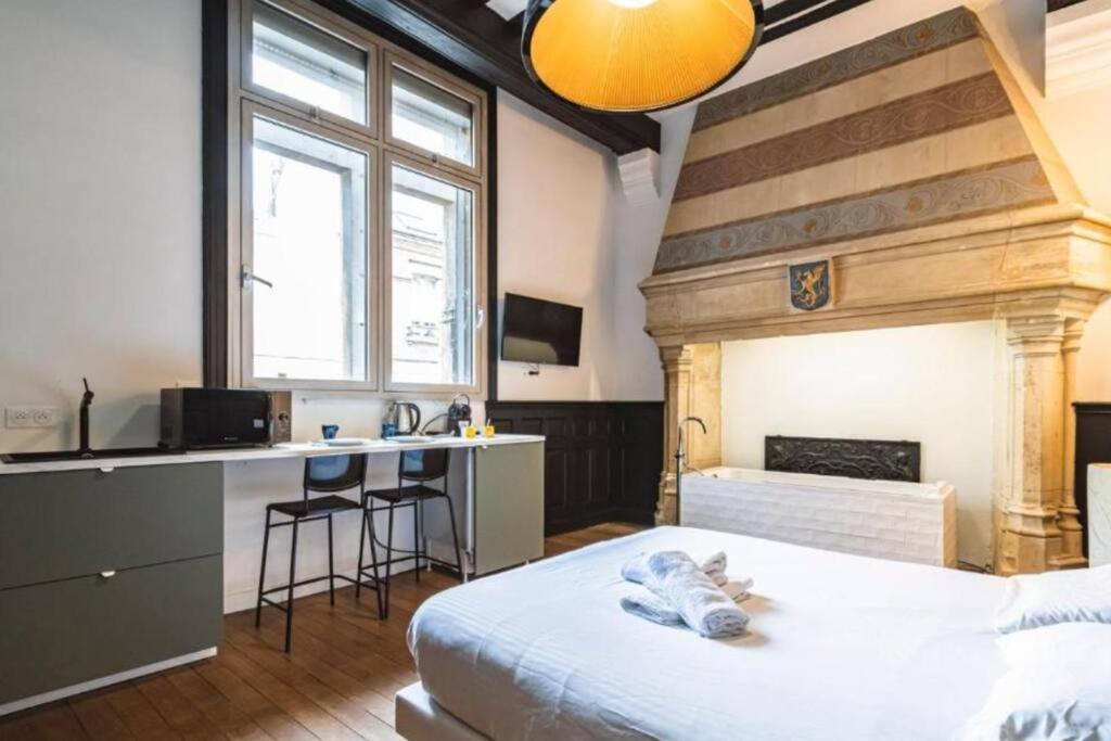 ריימס Fire, Appartement Vue Cathedrale מראה חיצוני תמונה